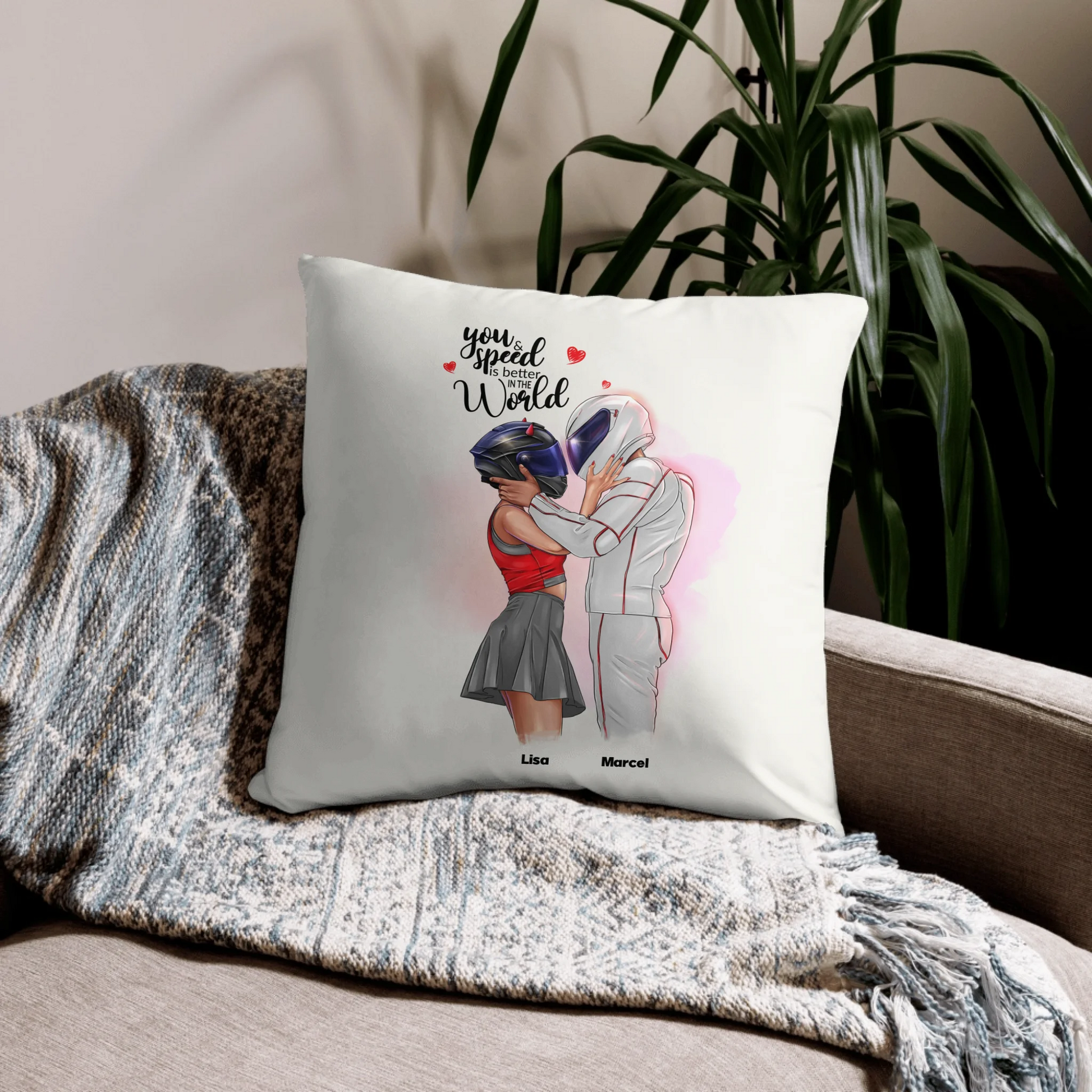 05_basic_pillow_lifestyle_22x22_base