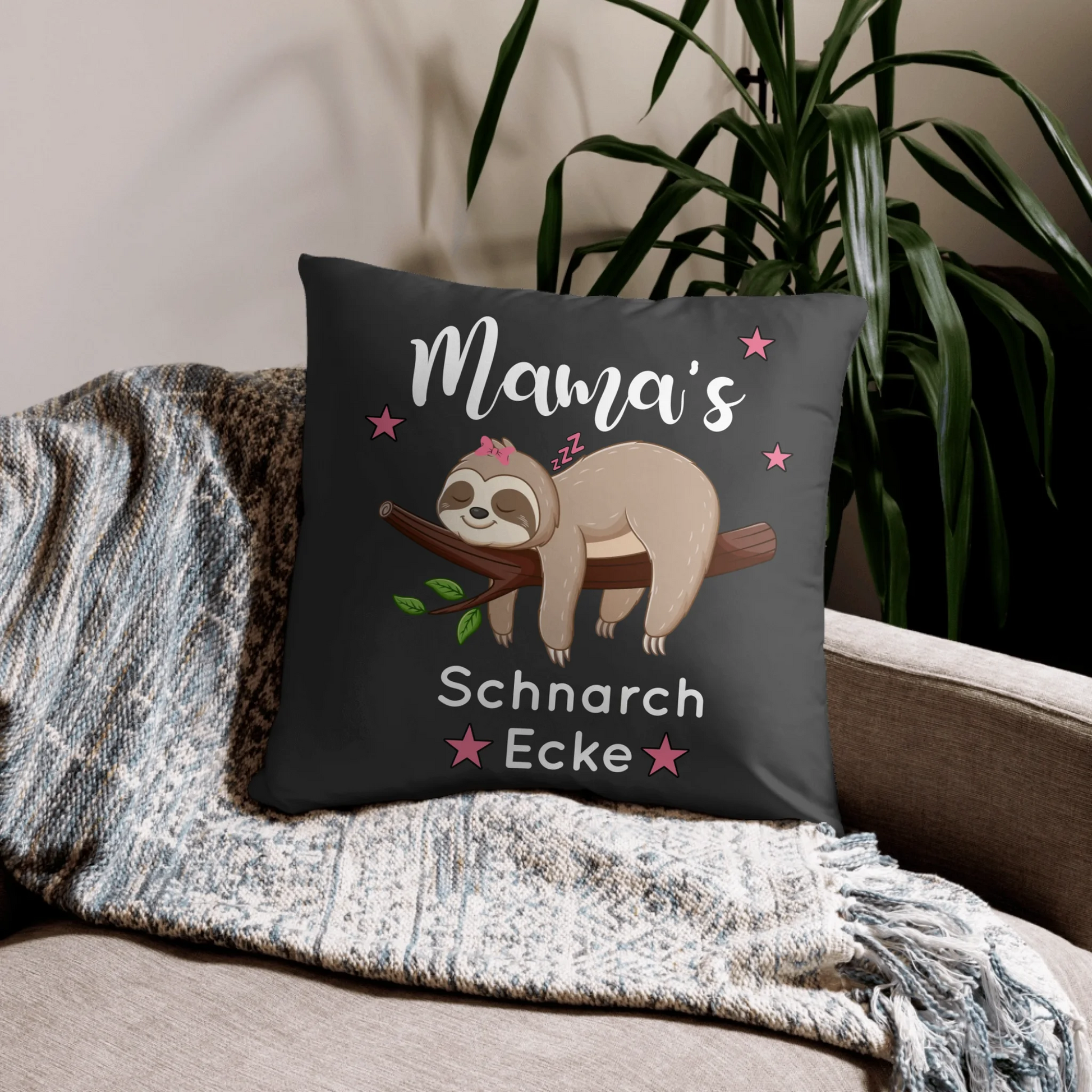 05_basic_pillow_lifestyle_22x22_base