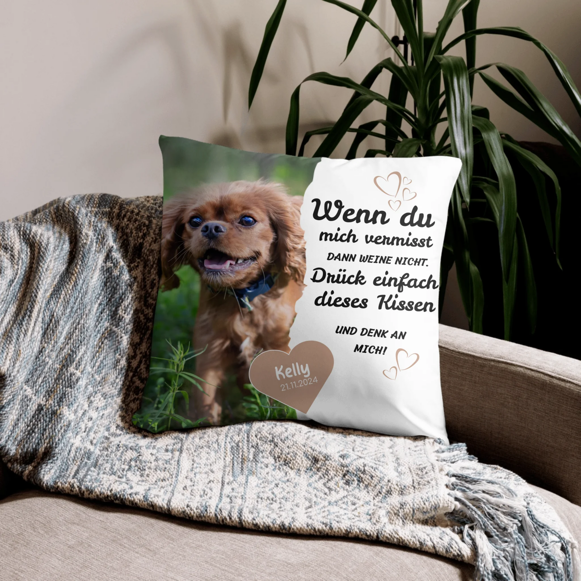 05_basic_pillow_lifestyle_22x22_base